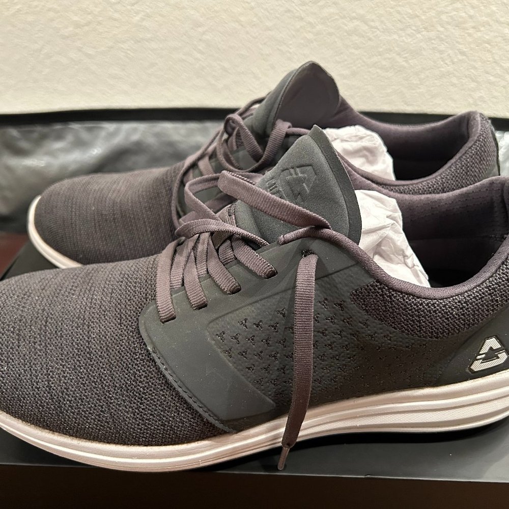 Cuater by TravisMathew-The Moneymaker spikeless- Golf Shoes